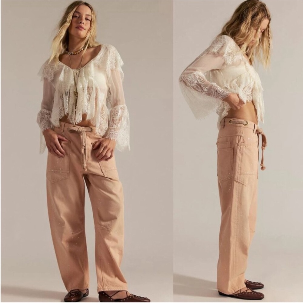New Free People We The Free Moxie Low Slung Barrel Jeans in Blushing Pink sz 32